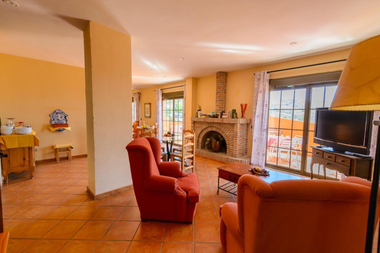 Apartamentos Sierra Tejeda Алькаусин Экстерьер фото