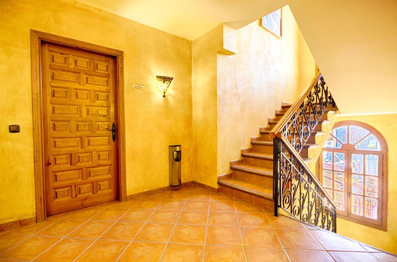 Apartamentos Sierra Tejeda Алькаусин Экстерьер фото